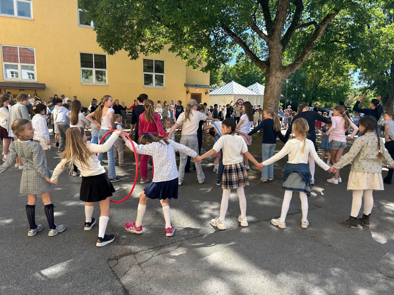 Hele skolen i aksjon 
