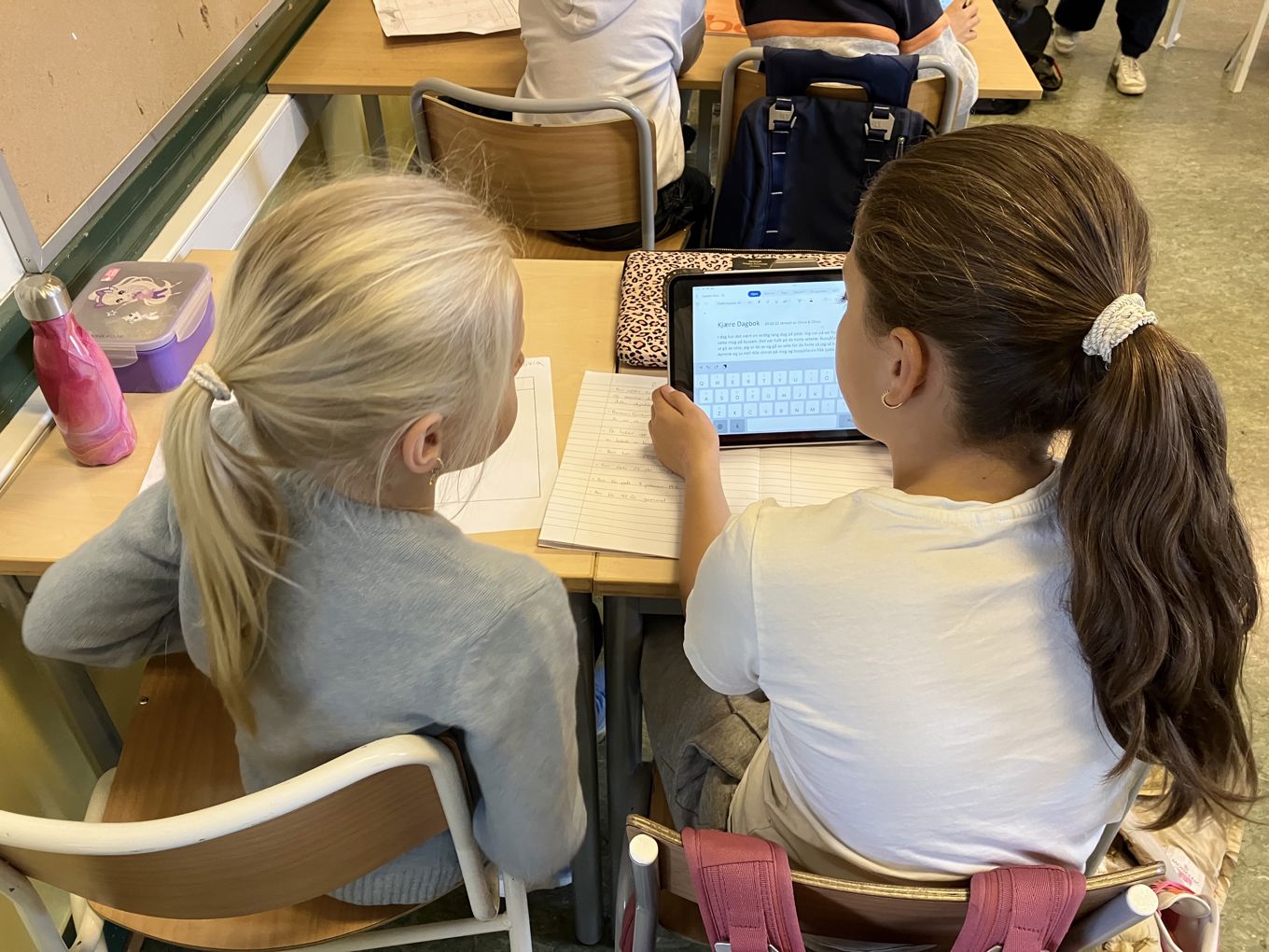 Foto: Kia Pettersson skriver